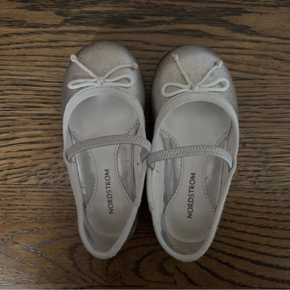 Nordstrom Girls Silver Ballet Flats